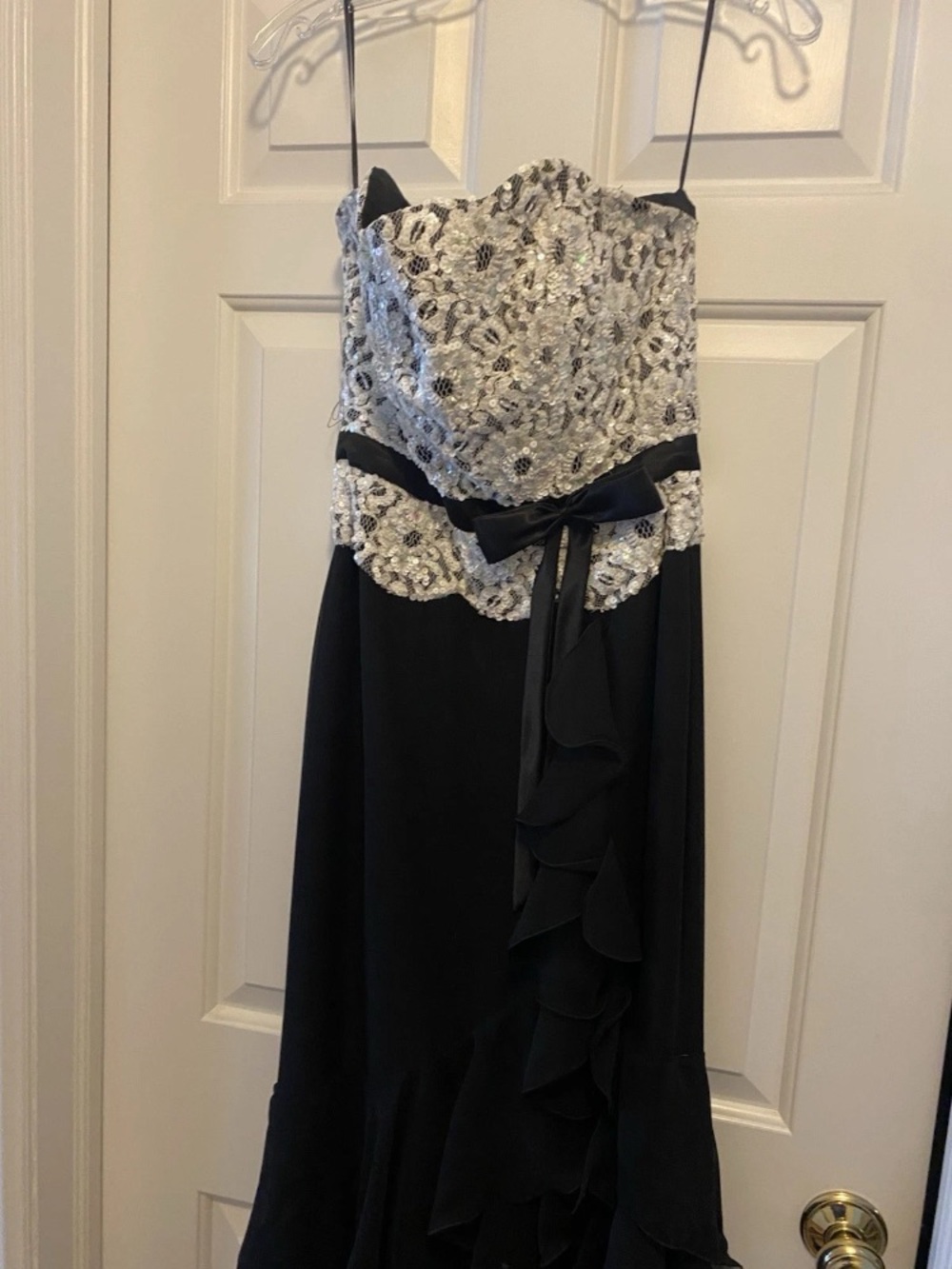 Vintage Jovani black gown with white bead  & sequin bodice.. Size 10